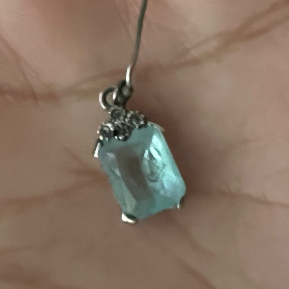 Pendant blue stone 925